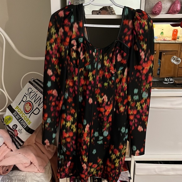 Nice cocktail dress - Picture 2 of 3